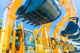 4 factors to consider while choosing an equipment leasing company